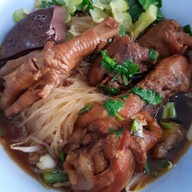 ไก่ตุ๋น ราชวัตร บางพลี