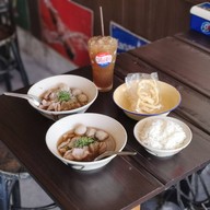 สุน เจ้าเก่า ชลบุรี