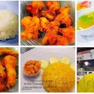 ซารีนาไก่ทอด ตลาดGreenway