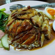 แสงทอง สะพานนวลฉวี