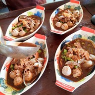 ก๋วยเตี๋ยวเรืออยุธยา ต.รุ่งเรือง รสเด็ด  1