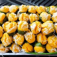 แม่เล็กขนมใบตอง ตลาดกังสดานไนท์