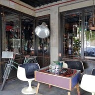 หน้าร้าน Timeout Cafe