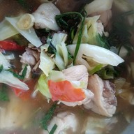 ร้านลาบก้อยร้อยเอ็ด 2 เจ้ด้วง