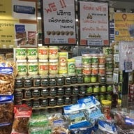 ตลาดวโรรส