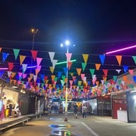 ตลาดหัวมุม