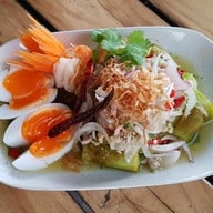 เมนูของร้าน Waterside Karaoke Restaurant