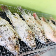 กุ้งเผาเตาถ่าน(เฮียปู) 1