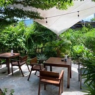 Bao Bao Café & Eatery