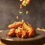 ตำรสเลิศ - ส้มตำ เตี๋ยวต้มยำ Halal มีตติ้งมอลล์