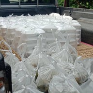 ร้านข้าวมันไก่หน้าอู่