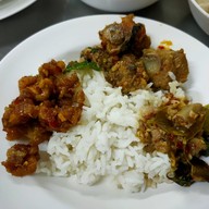 เมนูของร้าน ข้าวแกงป้ามาลี ถนนราชวิถี