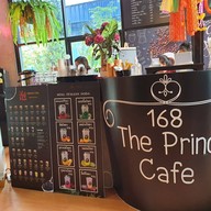 The prince ท่ารั้ว