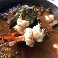 เมนูของร้าน สวนอาหารเรณู ปัว
