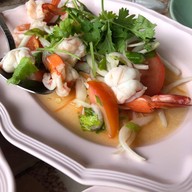 เมนูของร้าน สวนอาหารเรณู ปัว