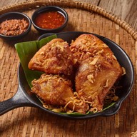 เมนูของร้าน แจ่วฮ้อน By Tummour เซ็นทรัลพระราม 2