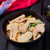 เมนูของร้าน แจ่วฮ้อน By Tummour เซ็นทรัลพระราม 2