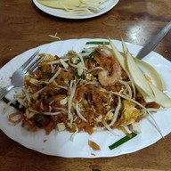 ผัดไทยกุ้งสดไทยอาคาร เจ๊ฮวง สาขา3 (เขต8)