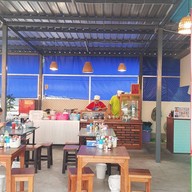 บรรยากาศ นายใหญ่ลูกชิ้นปลา