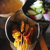 เมนูของร้าน ข้าวซอยกะโหล้ง