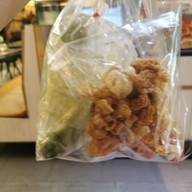 ข้าวซอยน้ำเงี้ยวคุณติงน้อย บางเตย