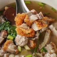 เจ๊เล็ก ก๋วยจั๊บน้ำใสเกาเหลาเลือดหมู