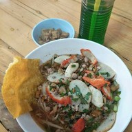 โซ๊ะโซ๊ะ ก๋วยเตี๋ยวต้มยำ  เย็นตาโฟ บางพลี