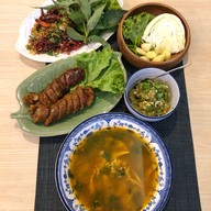 ลำขนาด อาหารเหนือต้นตำรับ สาขาแคโนพี เอกชัย-บางบอน