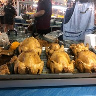 เมนูของร้าน คุณ ชัชชภาไก่ต้มน้ำปลาและปลาทอดกระเทียม สาขา2 ตลาดพิบูลย์6