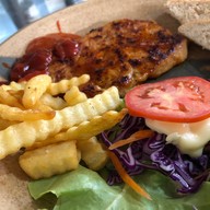 ตักข้าวอาหารตามสั่ง