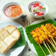 หมูสะเต๊ะจีนี่เจณ โลตัสนาวง