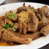 เมนูของร้าน เฮ็ดเป็ดย่าง เจ้าเก่าแถวเซนต์คาเบรียล