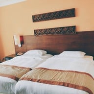 โรงแรมทินิดี