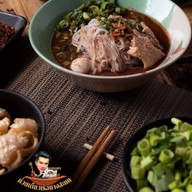 นายเอก ก๋วยเตี๋ยวเรือบางสะแก เพชรเกษม112