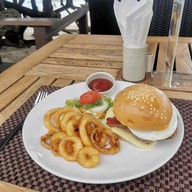 เมนูของร้าน Breeze Reataurant