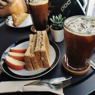 Happy Cup Cafe แฮปปี้คับ บึงหนองบอน