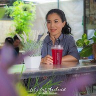 สุขสราญ Cafe X Bread