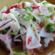 เจ้แมว โอมมาซีฟู้ดส์ เลียบหาดแม่รำพึง อำเภอบางสะพาน