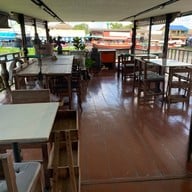 บรรยากาศ Floating Space Cafe