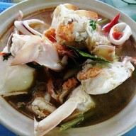 เจ้แมว โอมมาซีฟู้ดส์ เลียบหาดแม่รำพึง อำเภอบางสะพาน