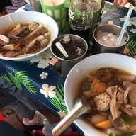 ก๋วยจั๊บเฮียตั่วเท๊า (เจ้าเก่าเยาวราช)