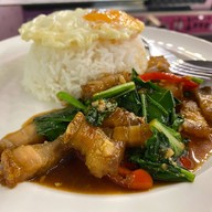 เมนูของร้าน ทานเพลิน (Taan Plearn)