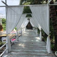 ร้านตองเก้า
