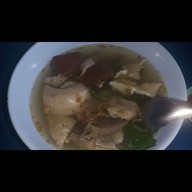 เกาเหลาเลือดหมูเจ้จอน
