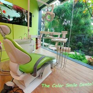 บรรยากาศ The Color Smile Dental Clinic ปทุมธานี