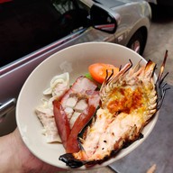 เมนูของร้าน โตจังอ๋อง noodlebar บะหมี่กุ้งแม่น้ำเผาเจ้าแรกของไทย ป้อมปราบศัตรูพ่าย