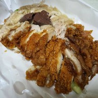 เมนูของร้าน ข้าวมันไก่ตอนน้องออม