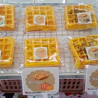 เมนู ขนมรังผึ้งโบราณ (สูตรโบราณ) & ไข่นกกระทา ตลาดโชคพิชัย ล๊อดD18