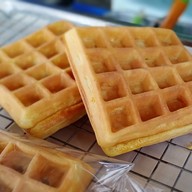 ขนมรังผึ้งโบราณ (สูตรโบราณ) & ไข่นกกระทา ตลาดโชคพิชัย ล๊อดD18