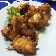 ล้านใจ จุ่มแซ่บ อีสาน